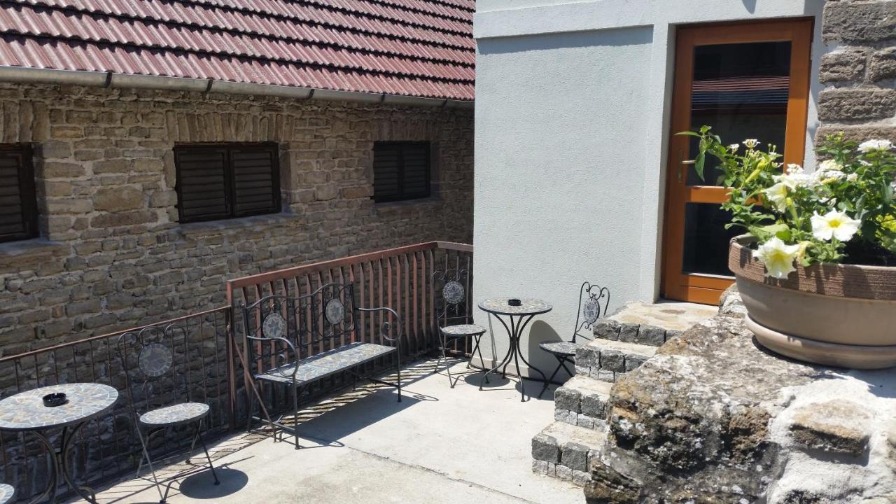 Csoepi Panzio Bed & Breakfast Tihany Exterior photo