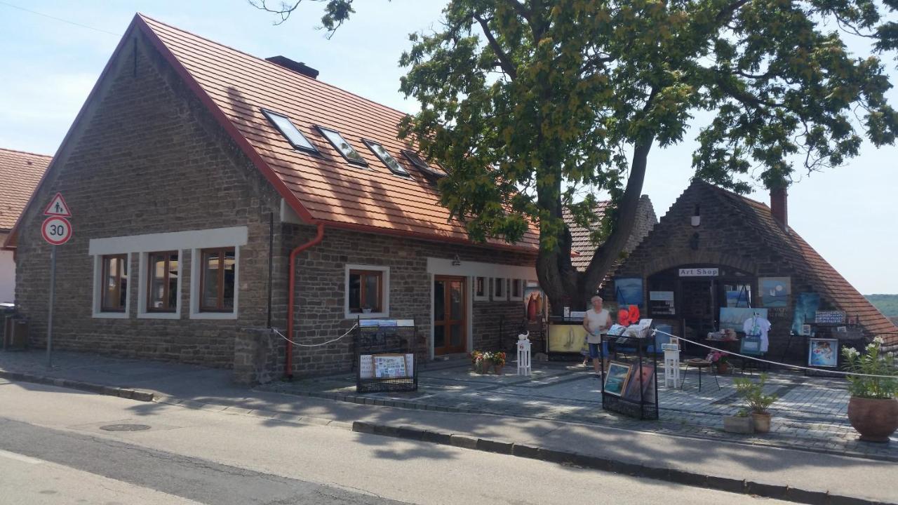 Csoepi Panzio Bed & Breakfast Tihany Exterior photo